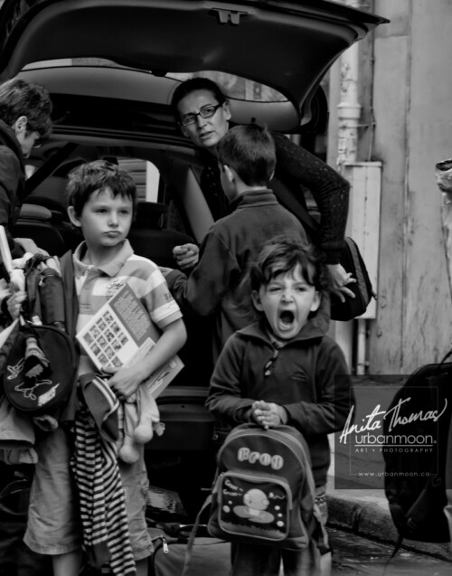 Urban photography - Paris, France
© Anita Thomas - Urbanmoon Photography. All Rights Reserved. street photography family car trip