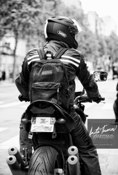 Urban photography - Paris, France
© Anita Thomas - Urbanmoon Photography. All Rights Reserved. street photography motorcycles
