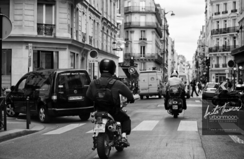 Urban photography - Paris, France
© Anita Thomas - Urbanmoon Photography. All Rights Reserved. street photography motorcycles