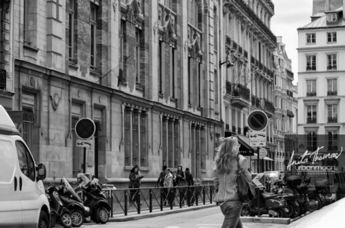 Urban photography - Paris, France
© Anita Thomas - Urbanmoon Photography. All Rights Reserved. street photography people on the street