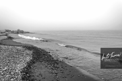 Black and white photography - The beach at Lake Ontario in Hamilton, Ontario
© Anita Thomas - Urbanmoon. All Rights Reserved. the beach at lake ontario in hamilton ontario