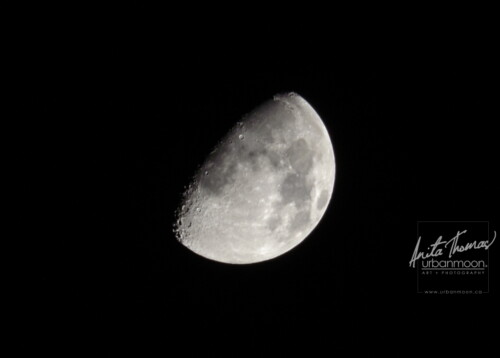 Landscape photography - The moon, astrophotography
(C)Anita Thomas All Rights Reserved. the moon